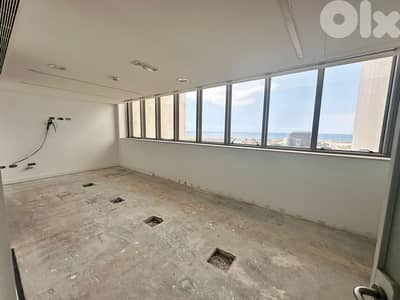 Office For Rent in Downtown مكتب للإيجار في وسط المدينة