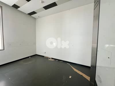 Office For Rent in Downtown مكتب للإيجار في وسط المدينة