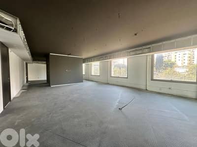 Office For Rent in Downtown مكتب للإيجار في وسط المدينة