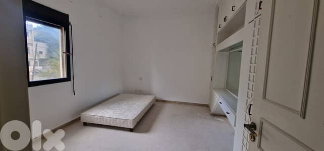 L17106-Spacious Apartment For Sale in Adma