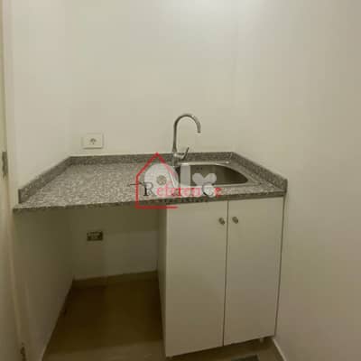 Very prime location office in Hazmiyeh مكتب بموقع مميز جدا في الحازمية