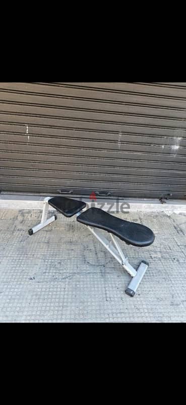 bench adjustable like new 2