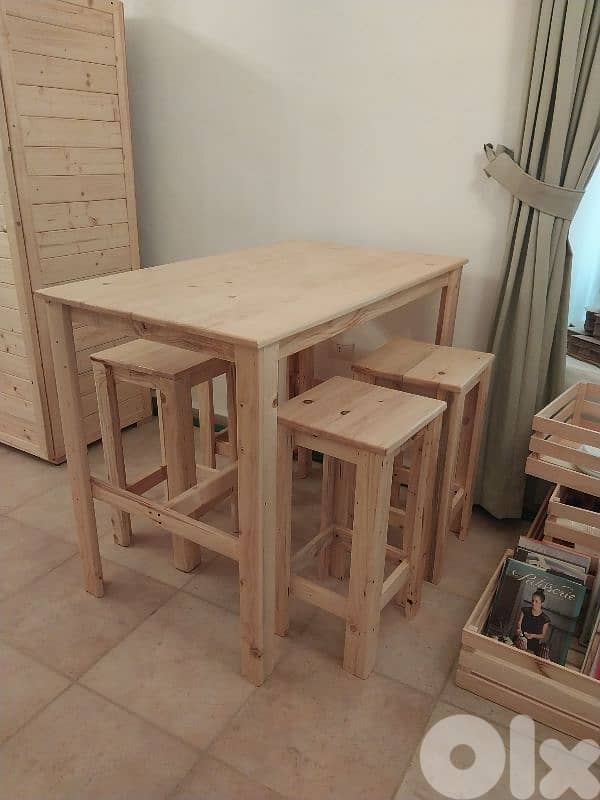 High kitchen table and four chairs 1