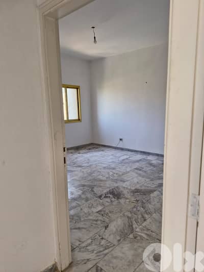 L17185 - Office For Sale in A Prime Location In Ghazir