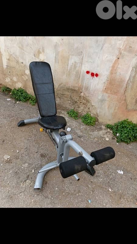 bench adjustable with leg extension  leg curl 0