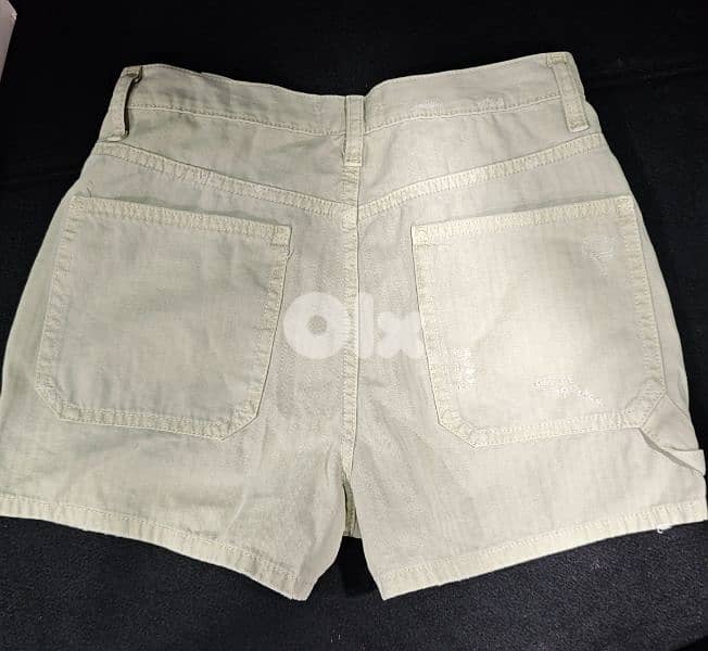 zara short size 36, authentic 1