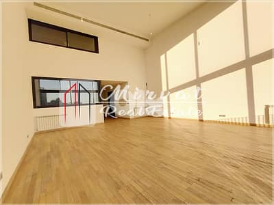 Stylish BuildinglLoft StylelShared Pool