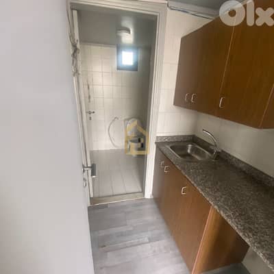 Office for rent in Downtown HN48 مكتب للإيجار في وسط المدينة