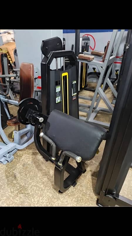 biceps machine like new ajnabe 0