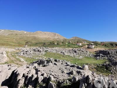 GMK111YAJ - Land for sale in Laklouk - أرض للبيع في اللقلوق