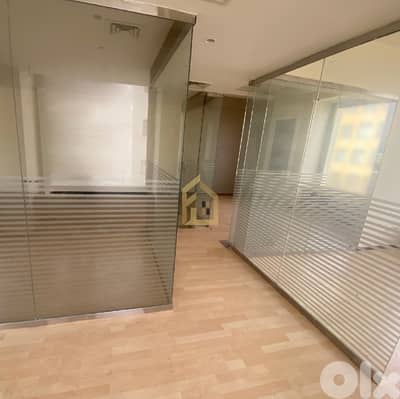 Office for rent in Downtown HN55 مكتب للإيجار في وسط المدينة