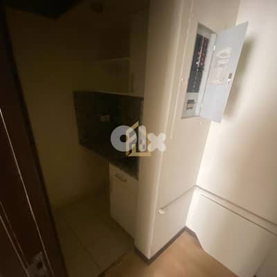 Office for rent in Downtown HN55 مكتب للإيجار في وسط المدينة