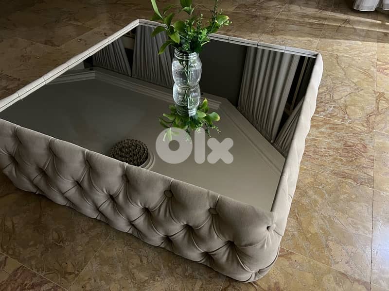 Mirrored Coffee Table 0