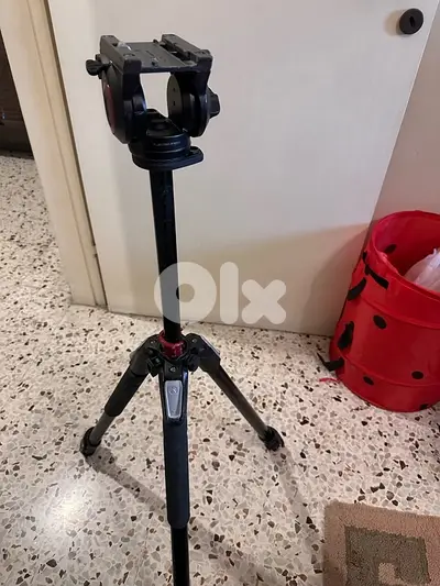 Manfrotto Tripod & Fluid head Manfrotto Tripod & Fluid head