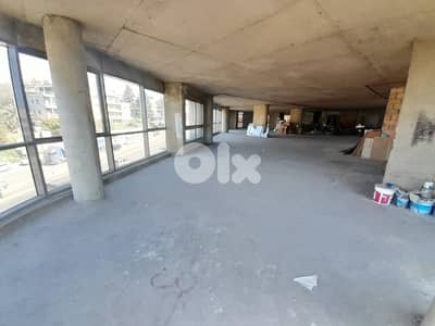 Core and Shell office for rent in Hazmieh مكتب للاجار في الحازمية