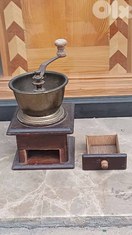 antique 7