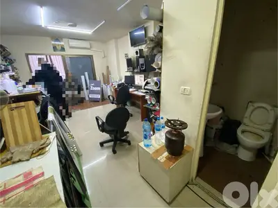 2 Floors Shop For Sale In Furn El Chebbak محل للبيع في فرن الشباك