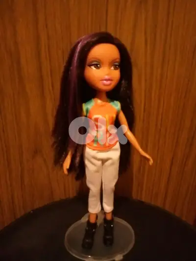 Offer:BRATZ ALL GLAMMED DESIGNER STREAKS YASMIN Great doll+Own Boots.