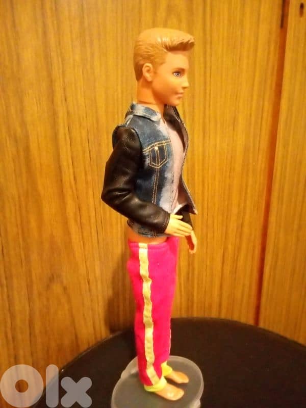 KEN FASHIONISTA -Mattel 2012 Barbie friend wearing as new doll=18$ 3