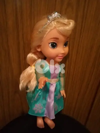 QUEEN ELSA ANIMATOR FROZEN, 35 Cm Large Disney great as new doll=23$