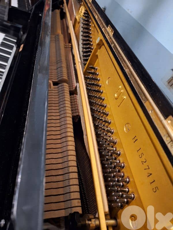 piano Yamaha u1 like new tuning warranty 6