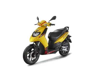 Aprilia sr 125cc 0klm model 2023 dealer warranry
