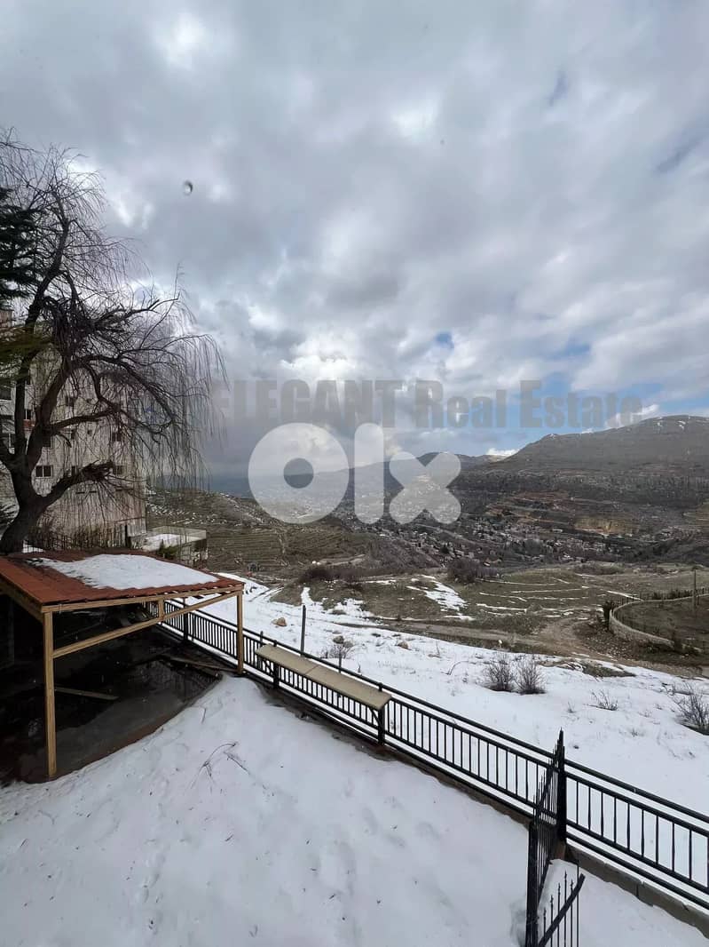 Spacious Chalet for rent in Faqra 0