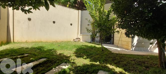 4 BEDS APARTMENT IN BROUMANA WITH 5 PARKINGS 450SQ ,BR-313