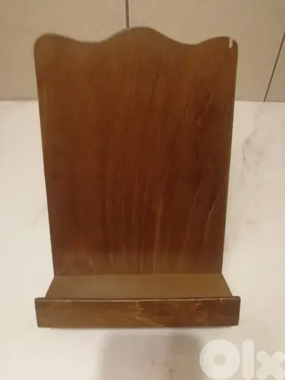 Wooden Book stand 25*17 cm