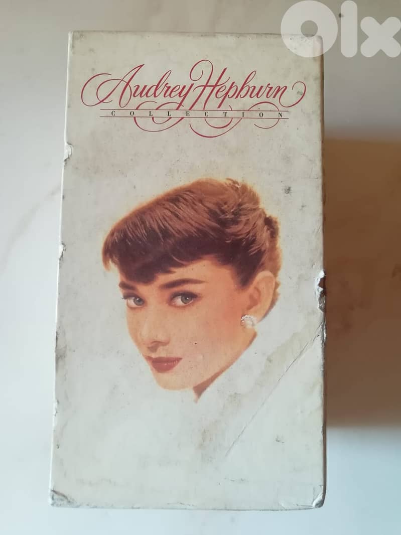 Audrey Hepburn 4 VHS + catalogue box set 5