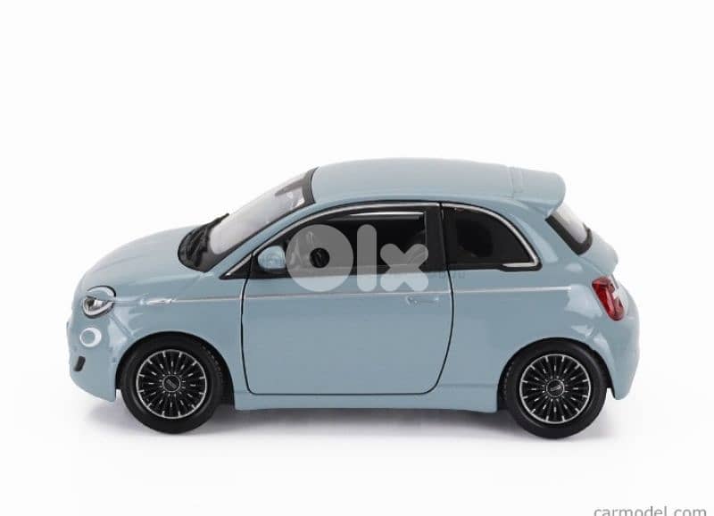 Fiat 500e 2021 diecast car model 1:24 1