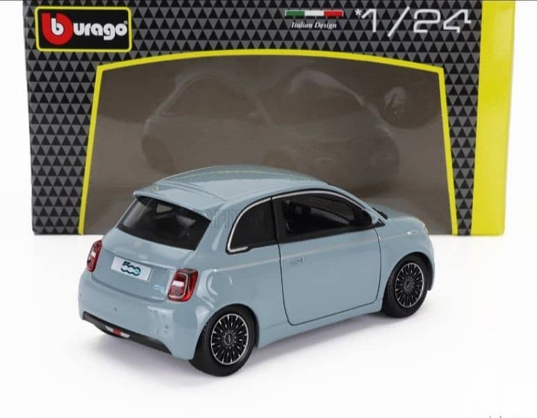 Fiat 500e 2021 diecast car model 1:24 4