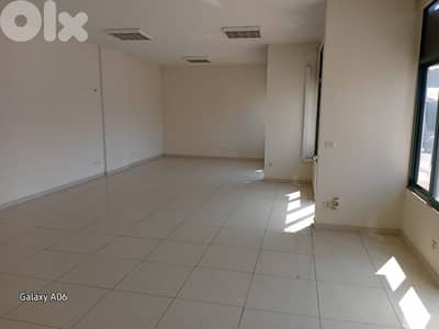 Office for rent in Mansourieh مكتب للايجار في منصورية