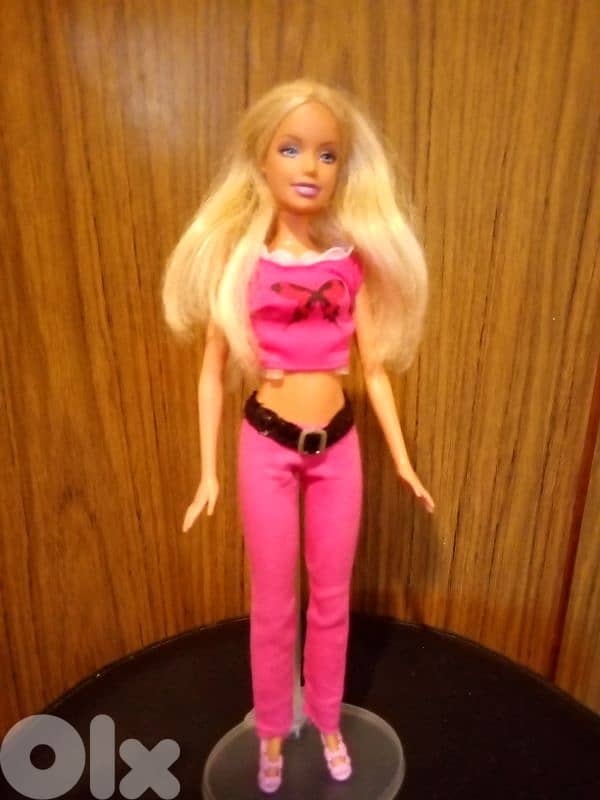Offer: Barbie Mattel wearing still good doll 2006 bending legs=20$ 1