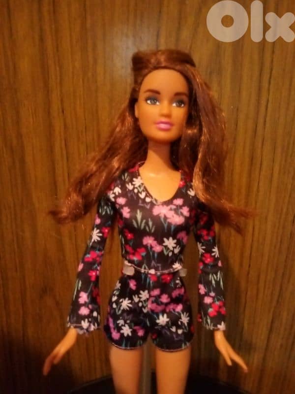 Barbie Brunette Mattel2000 wearing rare doll has bending legs+shoes=26 1