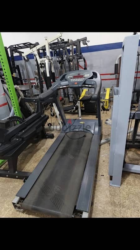 treadmill top ten like new for gym 1