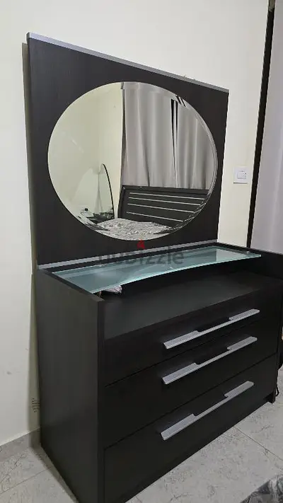 Full bedroom for sale