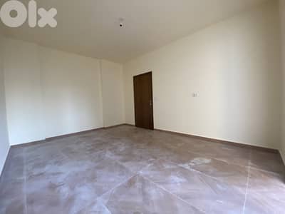 250 SQM Apartment For Sale In Kraytem شقة للبيع #HG1531121