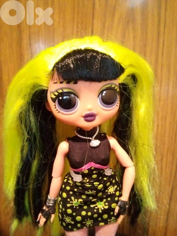 LOL OMG REMIX ROCK BHAD GIRL As new dressed good doll+Boots=30$ 1