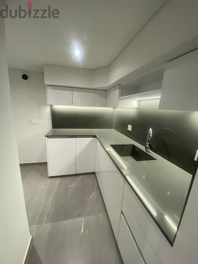 Showroom restaurant or concept store gallery gym pilates Showroom restaurant or concept store gallery gym pilates