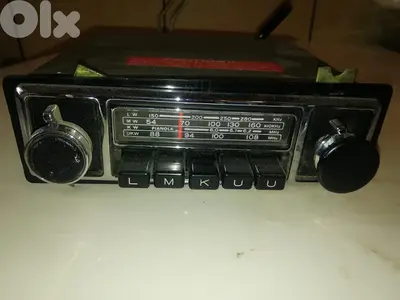 Vintage autoradio Pianola SR-904 AM-FM made in Japan