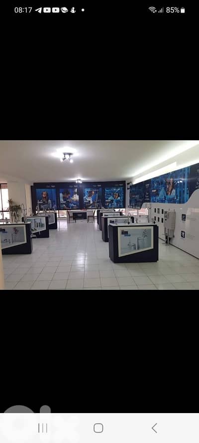 Showroom for sale in Dawra