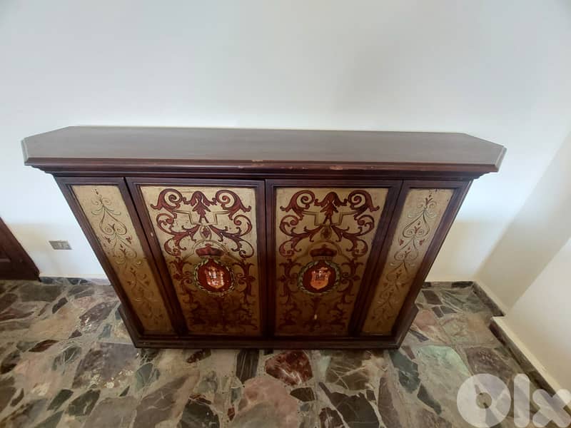 antique cabinet 0