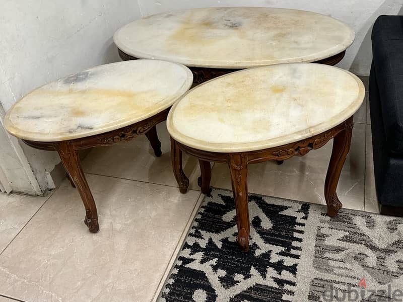 antiques & collectibles set  ،إبريق،  أنتيك ، صواني، تخت، طاولة، فضّة 4