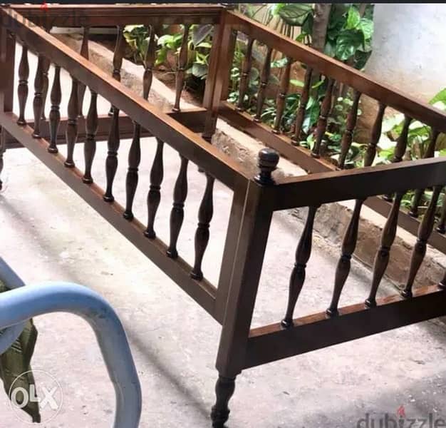 antiques & collectibles set  ،إبريق،  أنتيك ، صواني، تخت، طاولة، فضّة 12