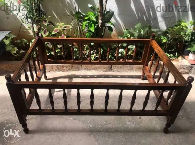 antiques & collectibles set  ،إبريق،  أنتيك ، صواني، تخت، طاولة، فضّة 14