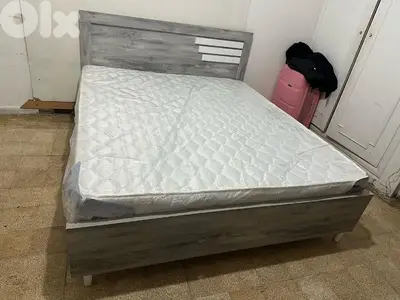 تخت مجوز تفصيل جديد 170 سم عالي عن الأرض اجرين خشب زان مع فرشة