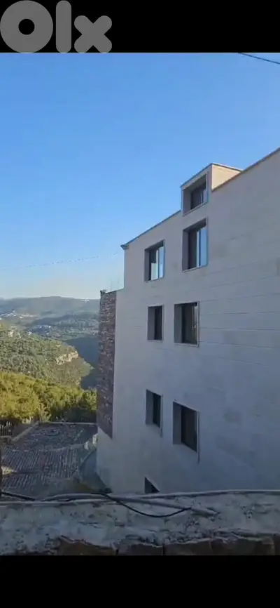 Apartments for sale in Oyoun Broumana 150SQM + 70 SQM TERRACE