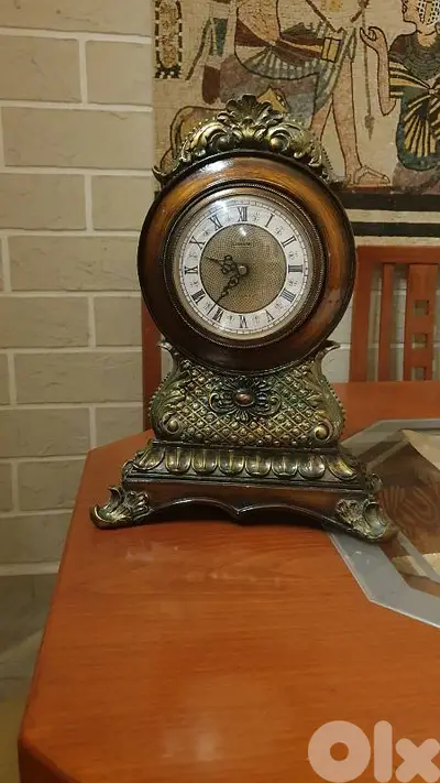 ساعة ايطلي اصلي شغال %١٠٠