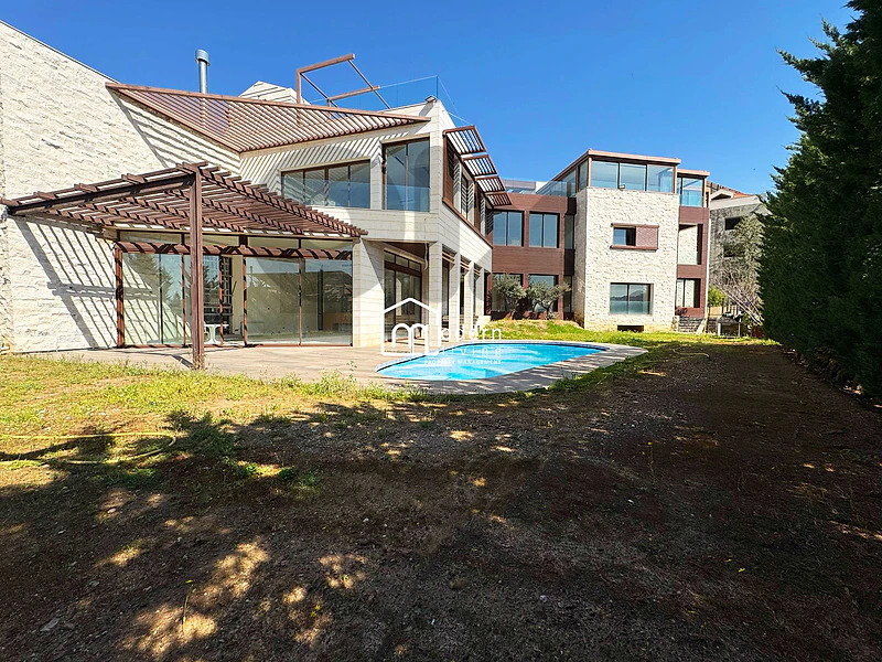 Open Sea View - Private Pool - Villa For Sale In Bsalim